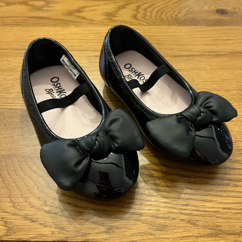 OshKosh B'gosh Black Bow Kids Shoes